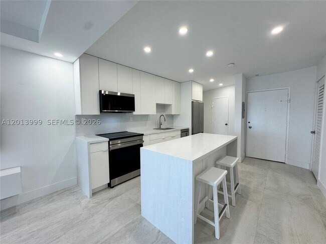 Photo - 2899 Collins Ave Unit 1414