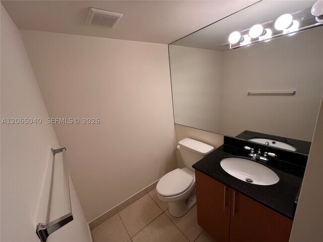 Photo - 1605 Bay 403 Bay Unit 403