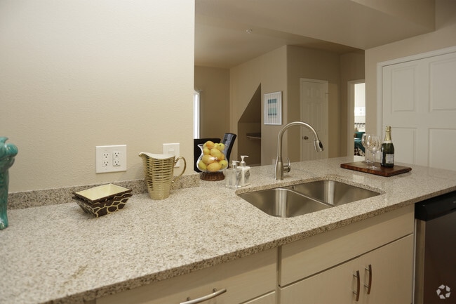 Unit Interior 2BR, 2BA - 1150 SF