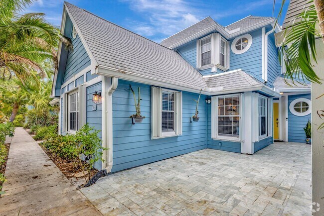 Building Photo - 120 Ocean Dunes Cir Rental