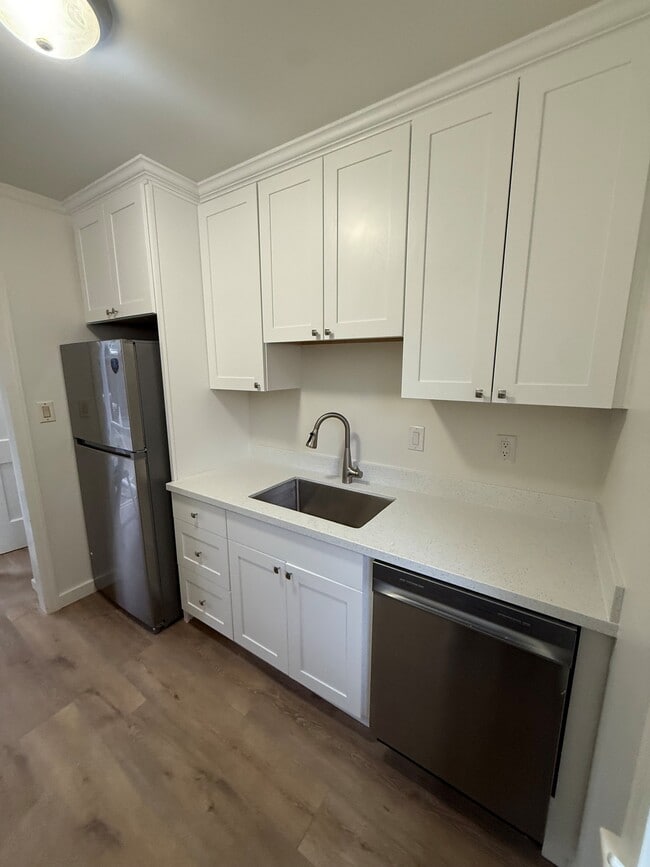 Photo - 1114 Capuchino Ave