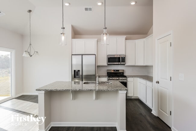 901 Birchcrest Wy