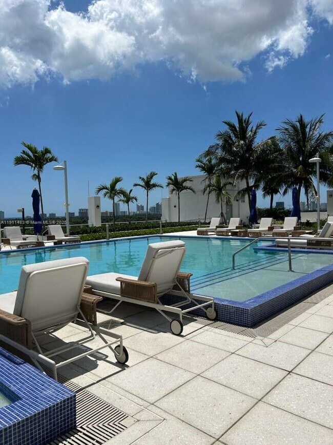 Photo - 1776 Polk St Unidad 1017