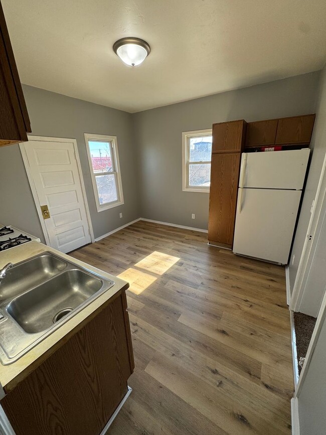 Photo - 915 S Chestnut Ave Unit A