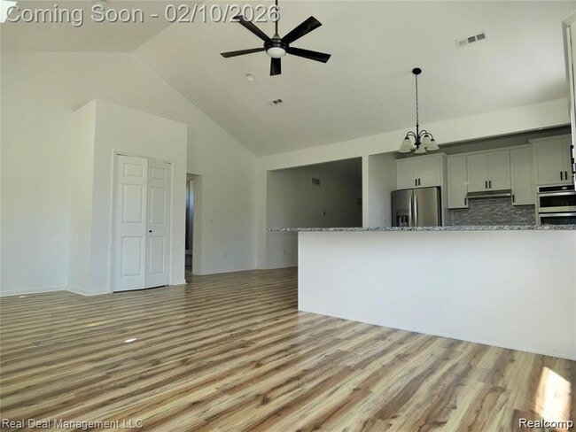 Photo - 485 Upland Ave