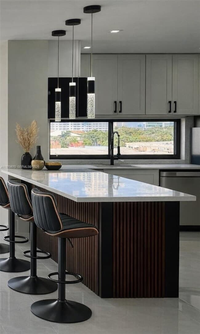 Photo - 17021 N Bay Rd Unit 814