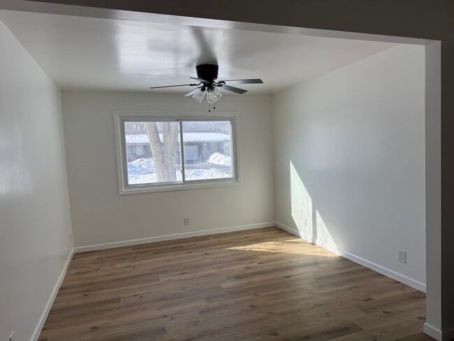 Photo - 673 W Factory St Unit 2