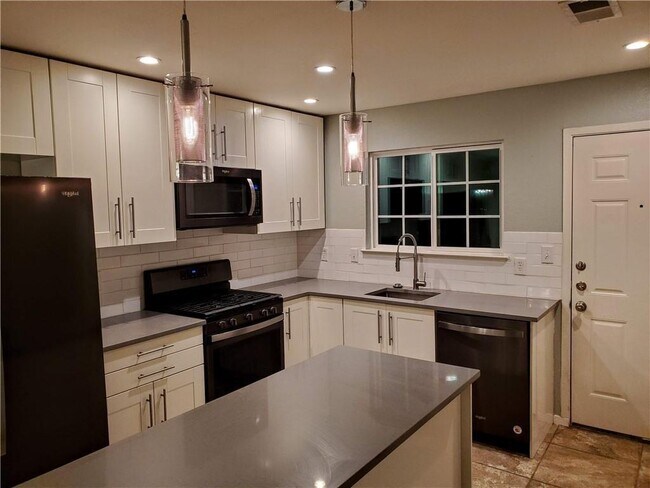 Photo - 1410 Bellmar Dr