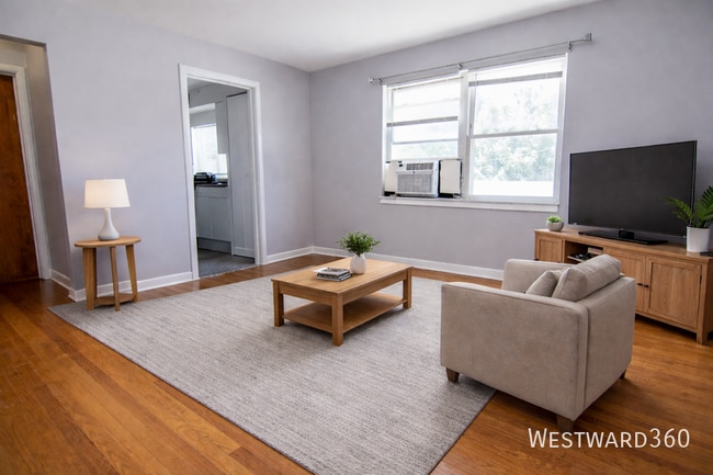 Building Photo - 1949 hickory-2E Unit 2E