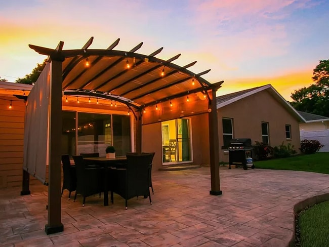 Photo - 55 Velma Dr W