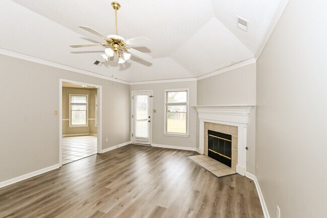 Photo - 2005 Myron Cove N