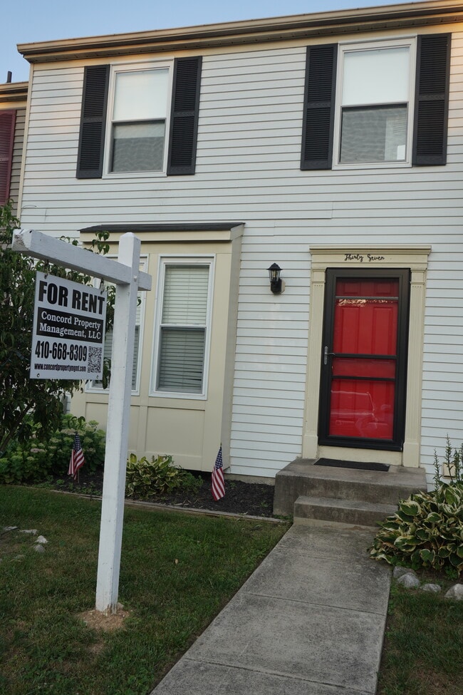 Building Photo - 37 Trailwood Rd Rental