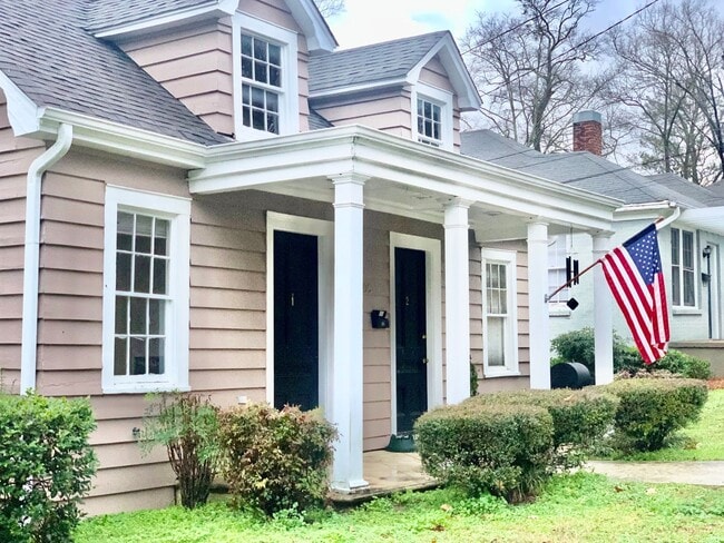 Building Photo - 405 N Madison St Unit #1