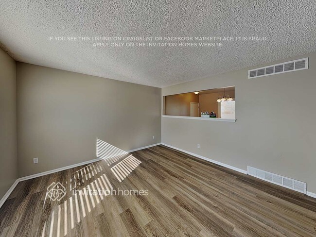 Photo - 9954 Columbine St