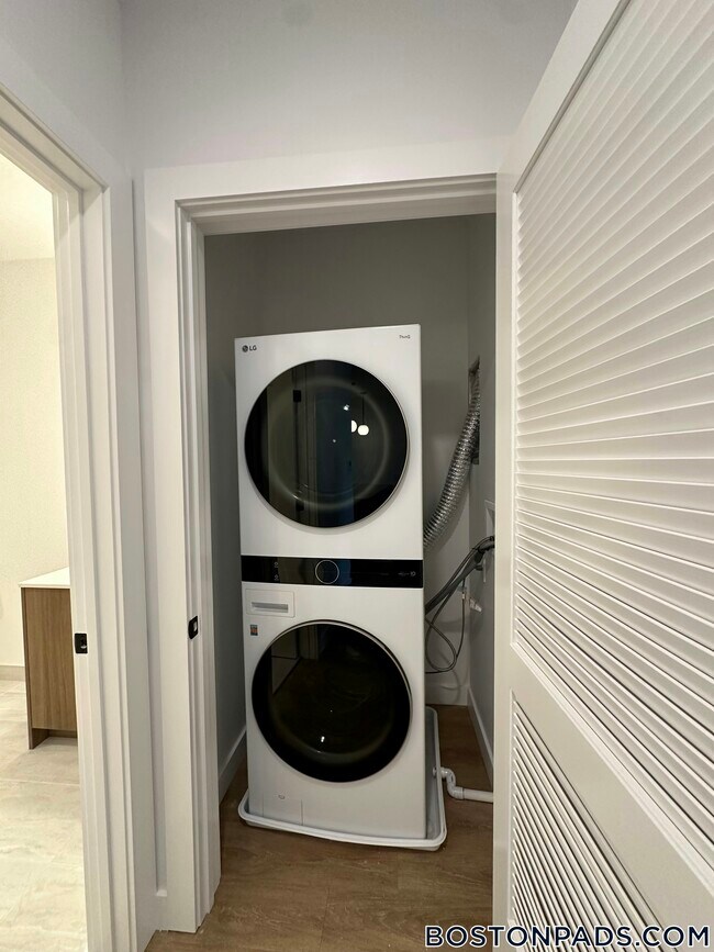 Photo - 199 Gardner St Unit 207