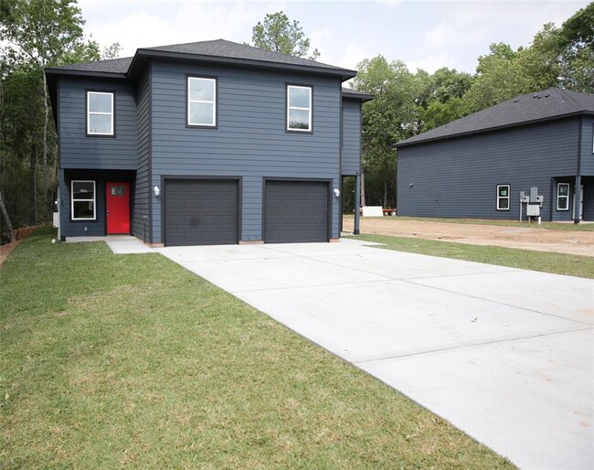 Photo - 112 Turner St Unidad B Rental