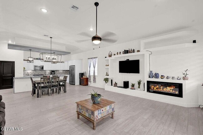 Photo - 12365 Desert Wolf Ave