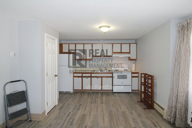 Photo - 17 Ellison Dr Unit 1