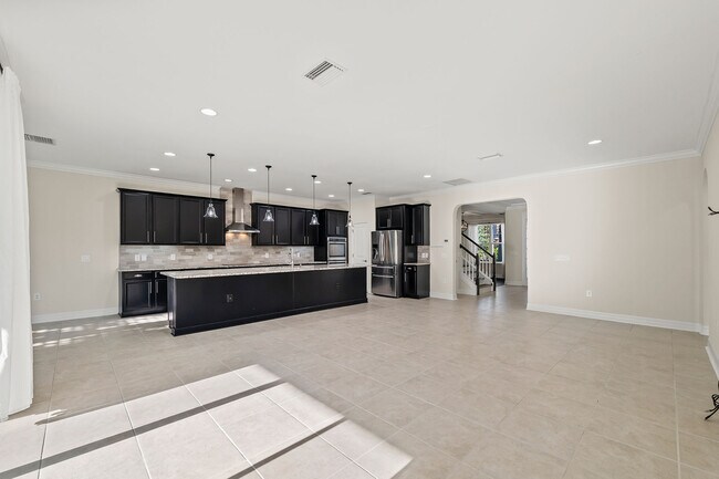 Photo - 4522 Scarlet Loop