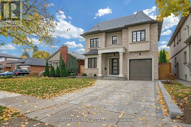 Photo - 132 Lothian Ave