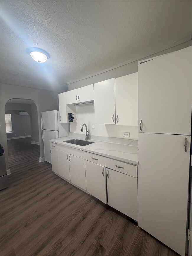 Photo - 1314 Bernard St
