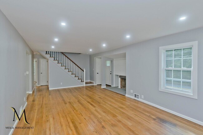 28 Hillside Ave