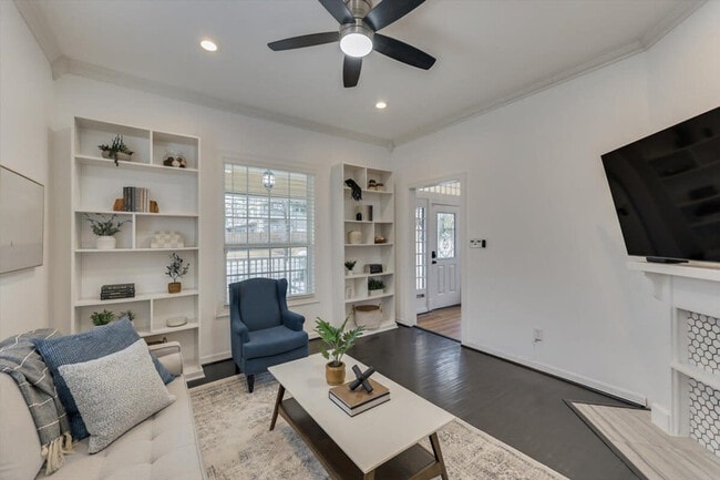 Photo - 909 Elsbeth St Unidad ID1019507P