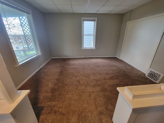 Photo - AVAILABLE JUNE - 4 Bed 1 Bath Located In East Hillside