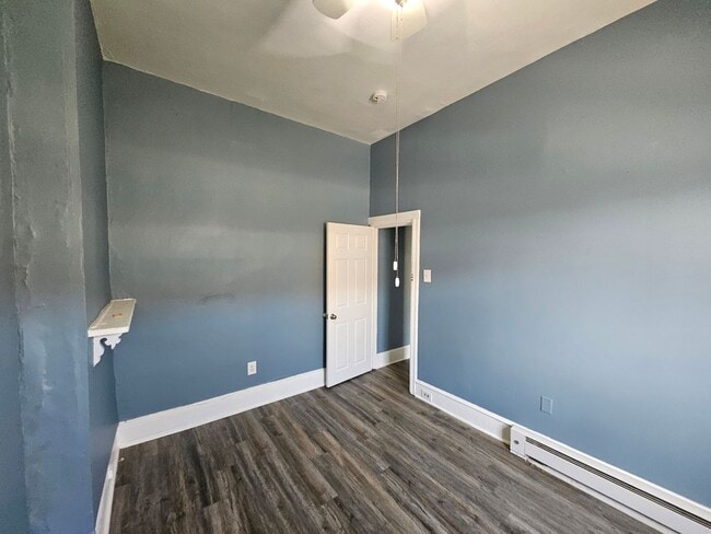 Photo - 4924-26 Parrish St Unit 3A