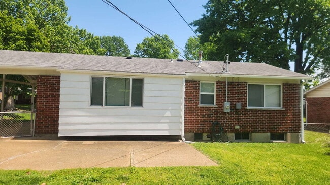 Photo - "Charming 3-Bedroom Gem in Hazelwood with Modern Comforts