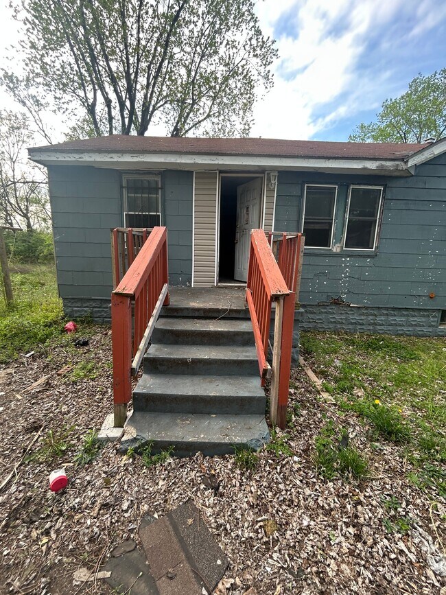 Photo - 2332 Renois Ln