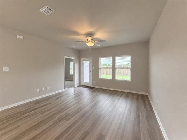 Photo - 205 Greenbriar Dr