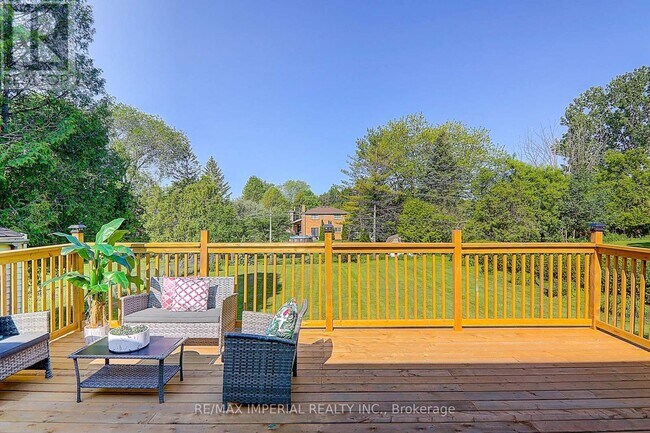 Photo - 98 Belfry Dr