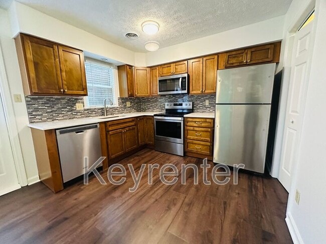 Photo - 132 Durwood Rd