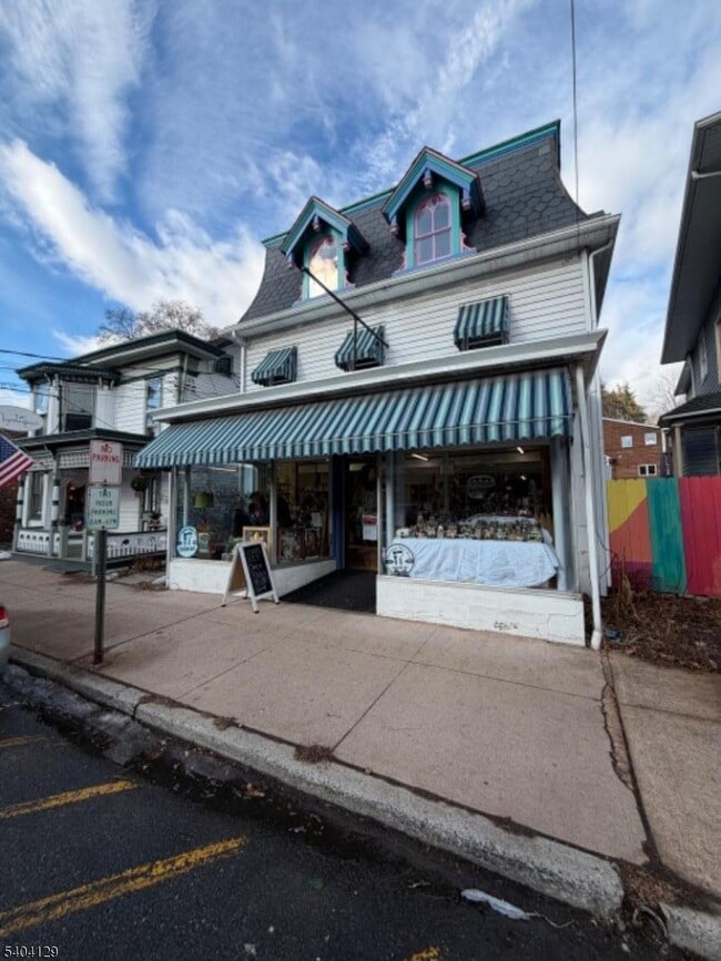 Photo - 57 Bridge St