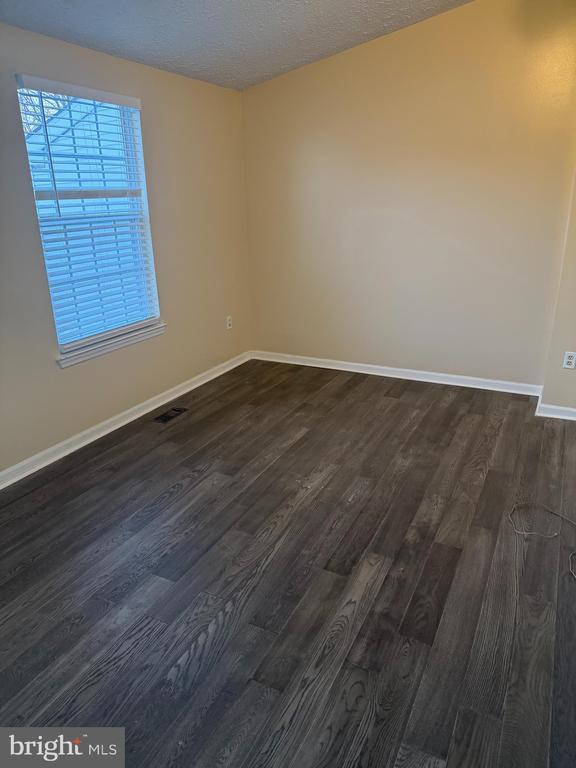 Photo - 8910 Pembrook Woods