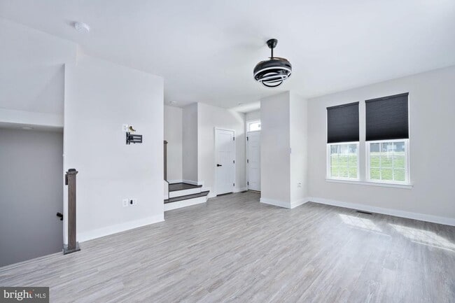 Photo - 1328 Trestle Dr