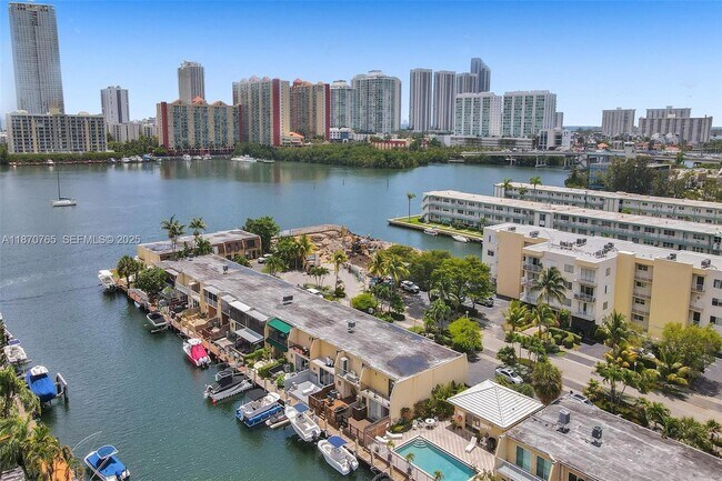 Building Photo - 3945 NE 167th St