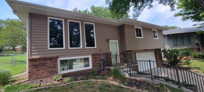 5208 Ascot Cir