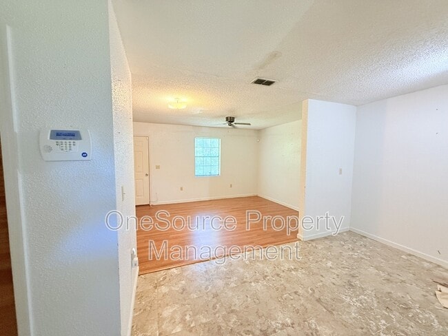 Photo - 915 W Clark St Unit F