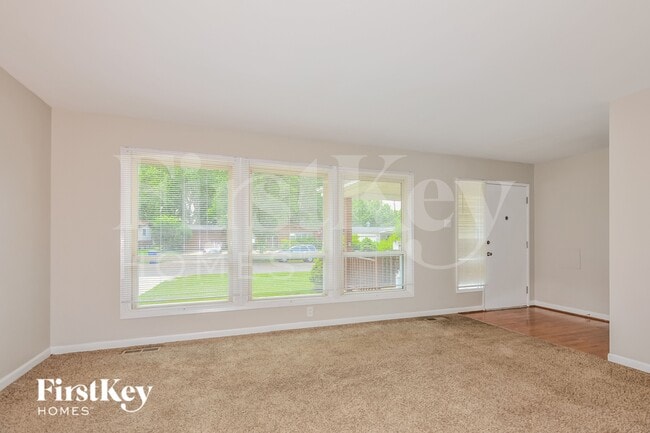 3245 Santiago Dr