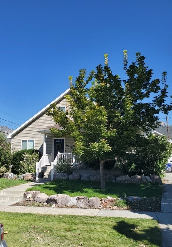Building Photo - 342 600 W