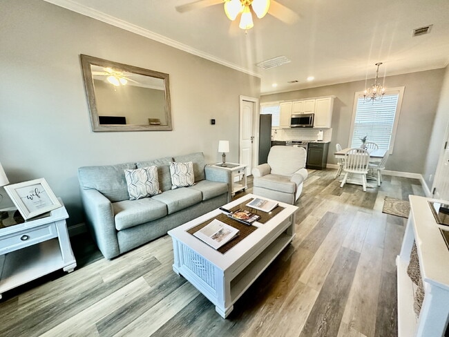 Photo - One Bedroom Furnished Garage Apartment in Bluffton Park!