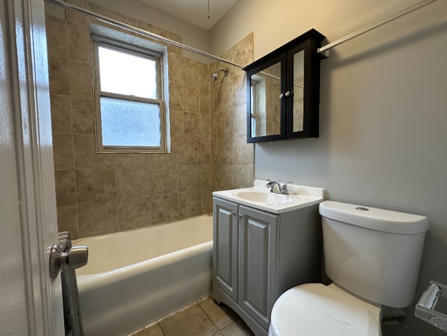 Photo - 5901-5911 W Huron St Unit 5911-2