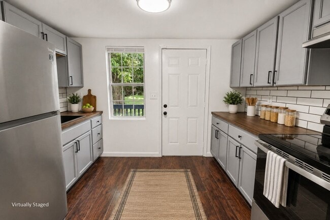 Photo - 4421 43rd St N