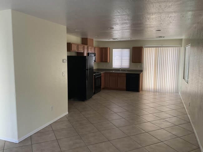 Photo - 5297 Tipper Ave