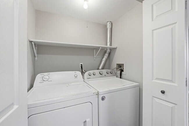 Photo - 1447 Big Horn Trail