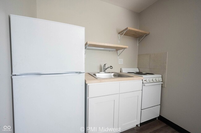 Photo - 2215 E 56th St Unit 36