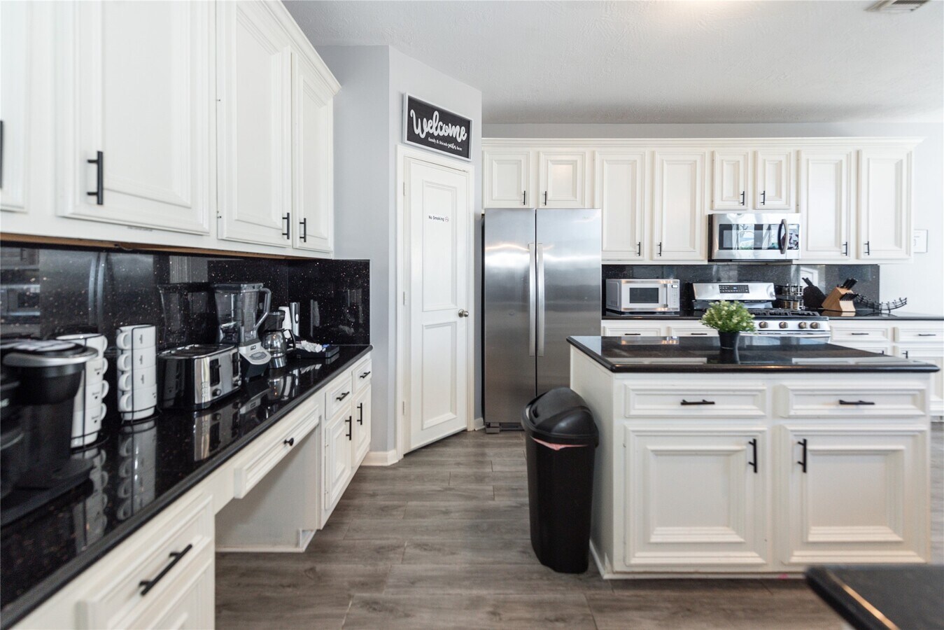 Photo - 10815 Oak Bayou Ln