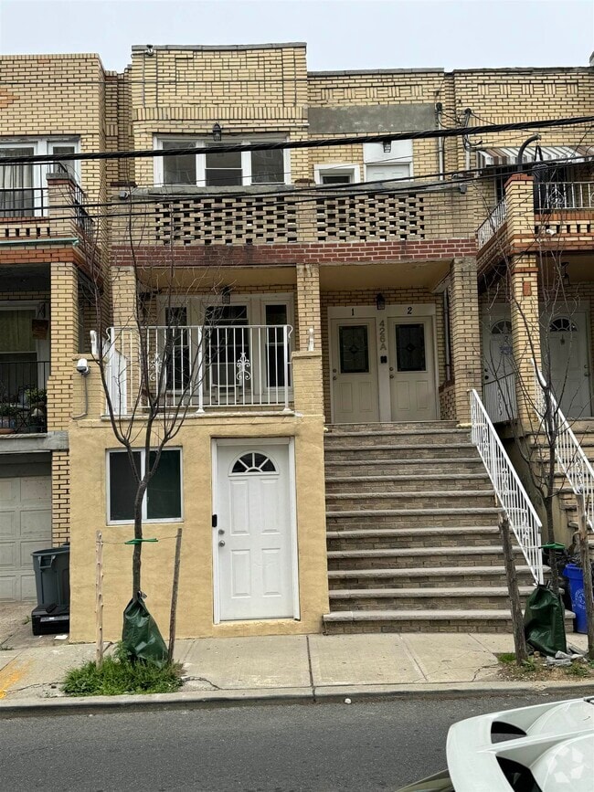 Building Photo - 426A 63rd St Rental